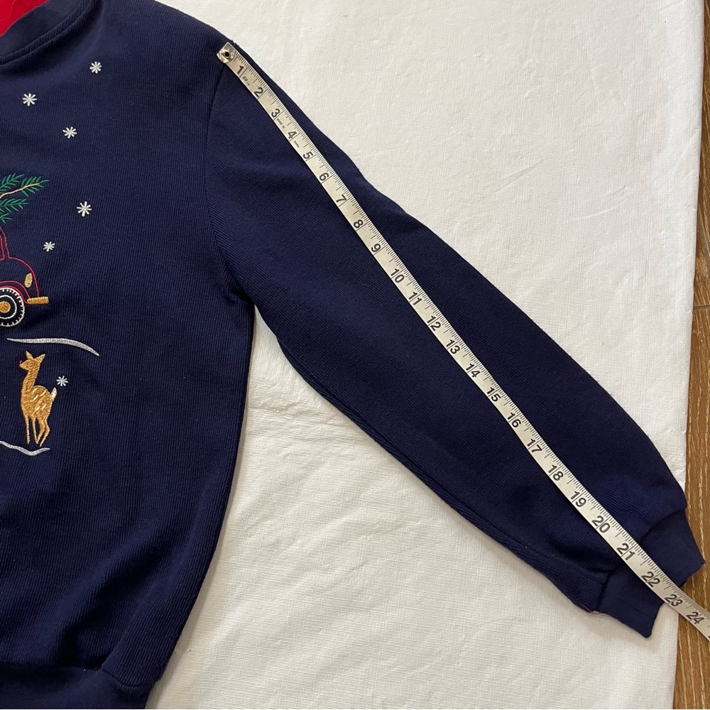 Vintage Teddi Christmas Red Truck Grandma Sweatshirt - Picture 9 of 9